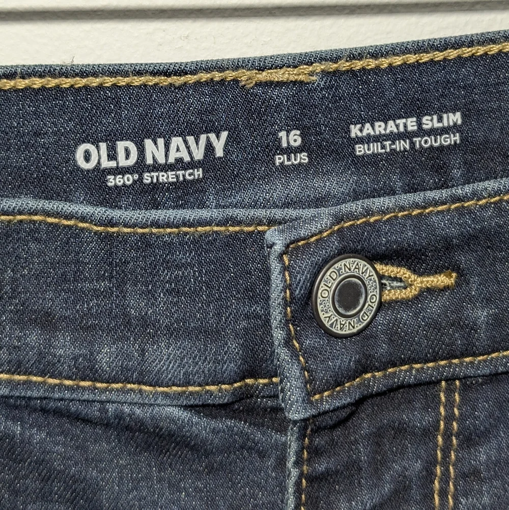 Old Navy Boys 16 Plus Karate Slim 360 Stretch Built-In Flex Jeans Dark Indigo